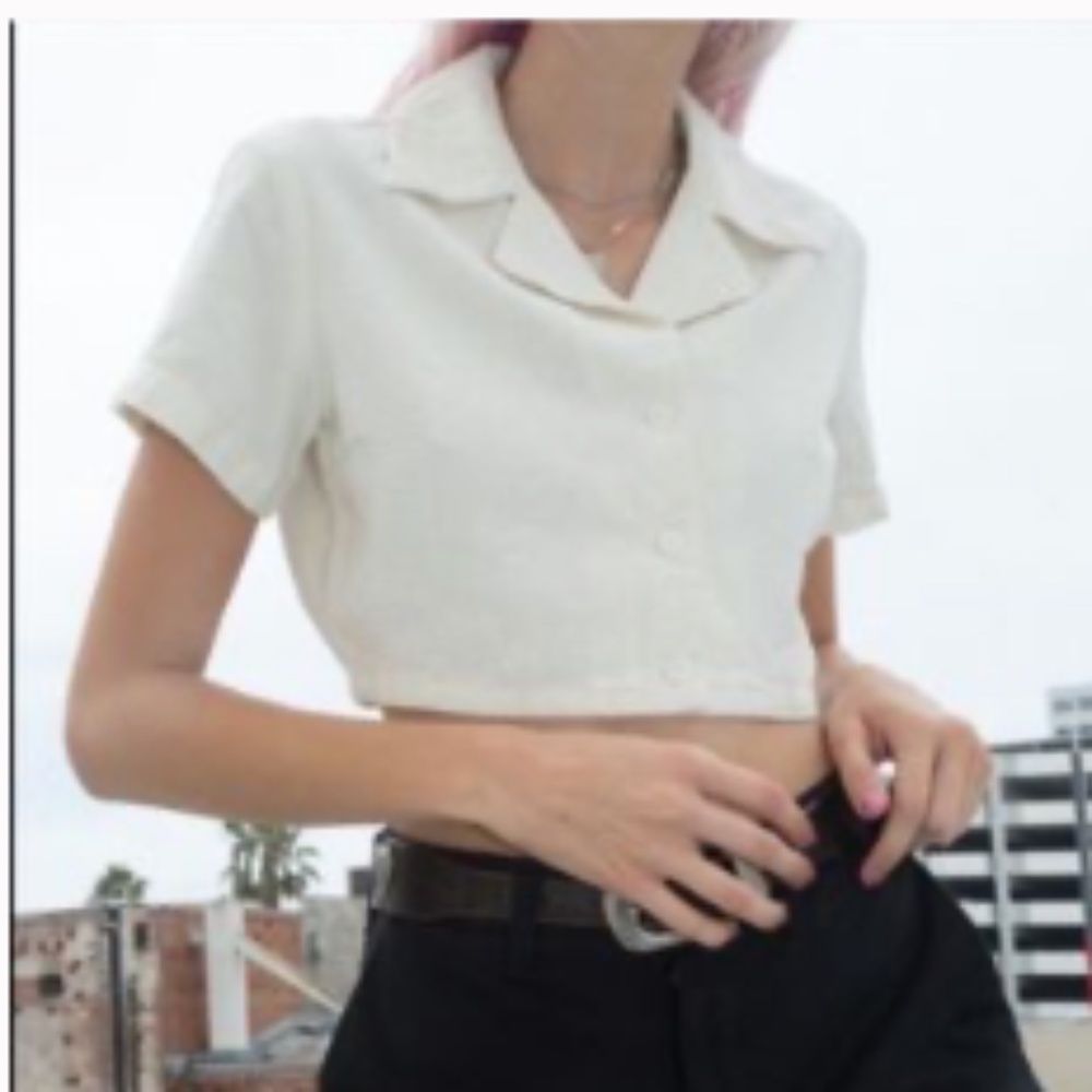 Brandy Melville Vivian Short Sleeve Top